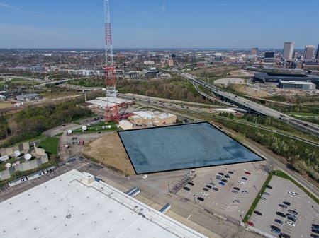 Photo of commercial space at 786 Twin Rivers Dr in Columbus