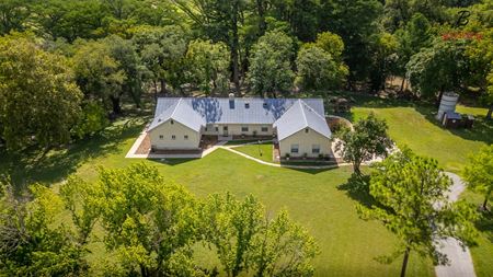 Office space for Sale at 50500 Interstate 10 in Comfort