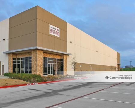 Photo of commercial space at 1704 South Interstate 45 in Hutchins