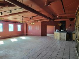 3,628 SF Restaurant Building For Lease