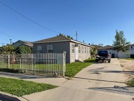 804 E Oaks St, Compton, CA