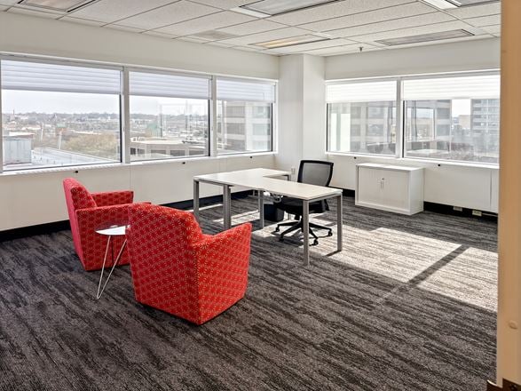 Regus - Greensboro - 301 N Elm