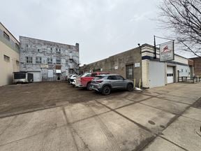 906 Southwest Adams Street