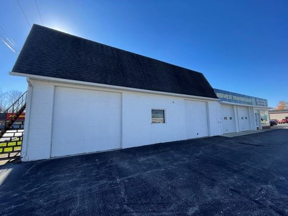 227 E Main St