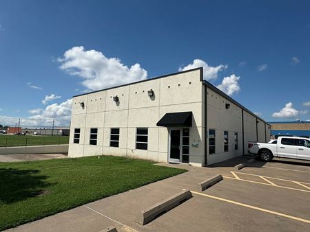 Office space for Rent at 5117 NW 3rd St in Oklahoma City