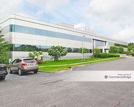 Northern Westchester Executive Park - 2649 Strang Blvd