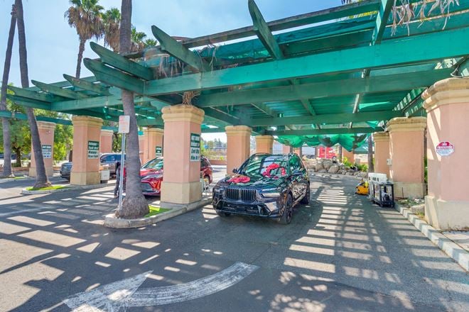 Fairway Garden Car Wash