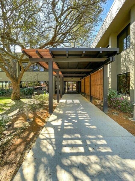 Office space for Rent at 3901 Manhattan Dr in Tyler