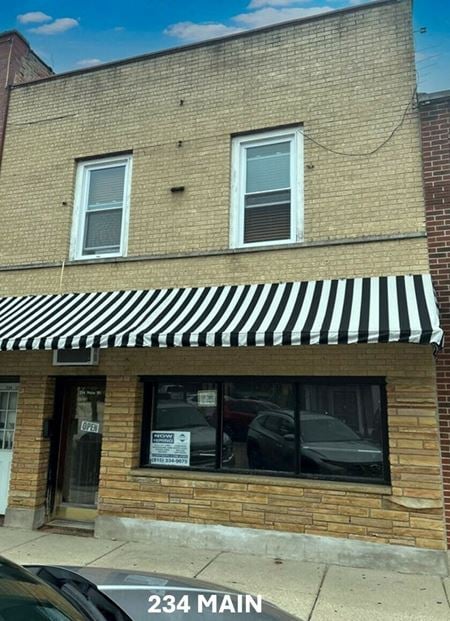 Photo of commercial space at 234 Main St - 235 N Benton St in Woodstock