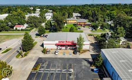 Retail space for Sale at 3201 Grand Ave in Fort Smith