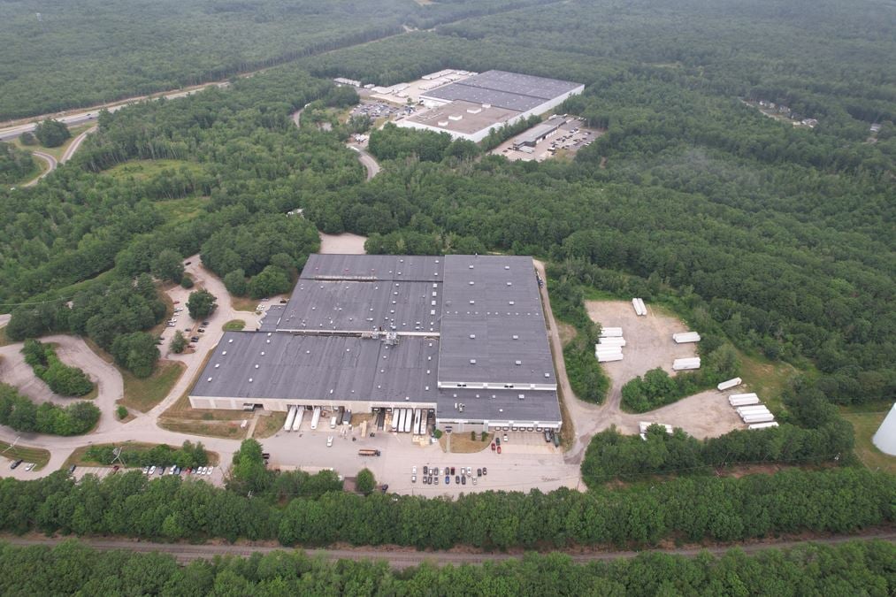 Large Scale, High-Bay Warehouse