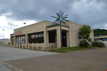 Retail space for Sale at 1912 - 1954 Buchholzer Blvd in Akron
