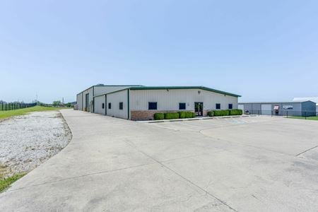 Industrial space for Rent at 1916 Lone Star Road in Mansfield