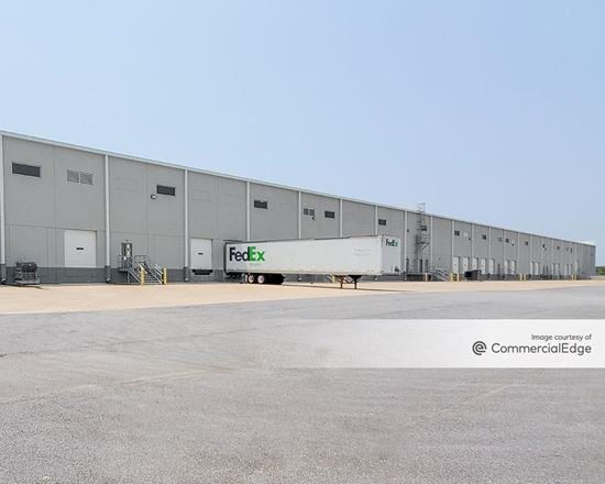 Southchase Industrial Park - 250 Wilson Bridge Road