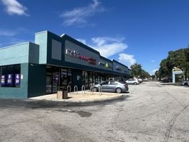 Central Plaza Shopping Center