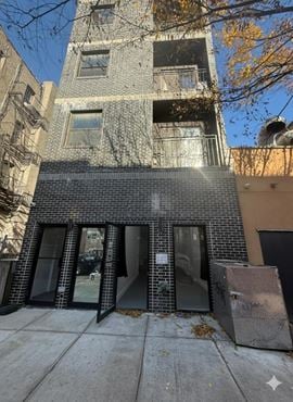 737 Prospect Pl