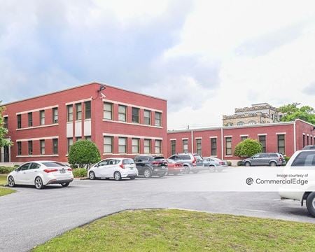 Office space for Rent at 900 North 12th Avenue in Pensacola