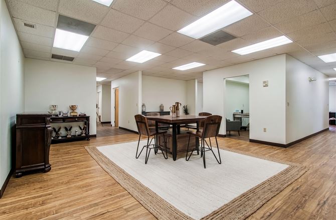 5565 Woodbine Road
