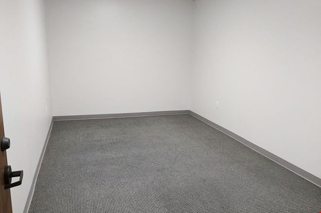 Workstyle Flexible Spaces - 7676 Hillmont