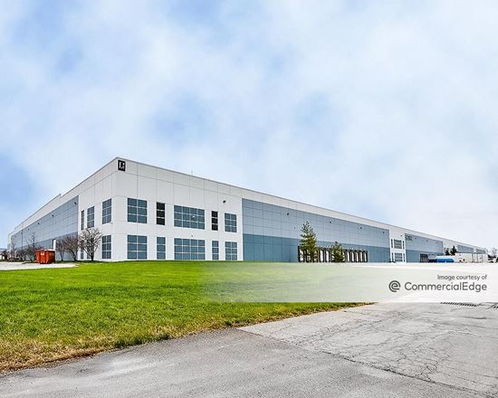 800 Commerce Parkway West Drive