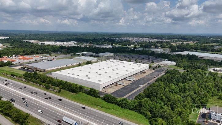 264,266 SF Industrial Building | Lebanon, TN