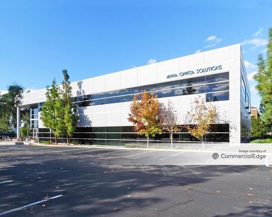 Brea Corporate Park - 3030 & 3070 Saturn Street