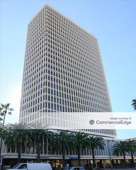 Office space for Rent at 5670 Wilshire Blvd in Los Angeles