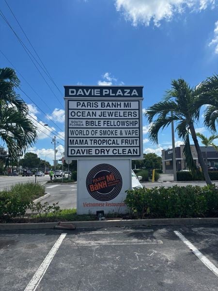Retail space for Rent at 7110 Stirling Road in Davie