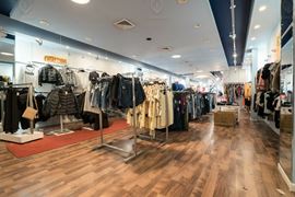1,400 - 3,900 SF | 39 Graham Ave | Retail and Office Space for Lease