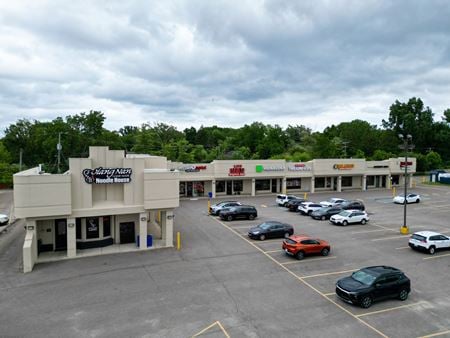 Retail space for Rent at 29208-29222 Orchard Lake Rd in Farmington Hills