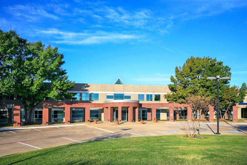 8111 Royal Ridge Parkway