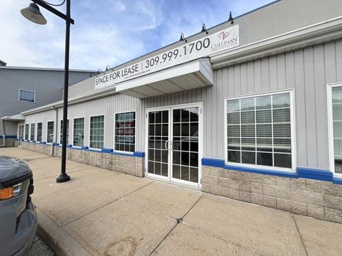 Eastport Marina Plaza - 2400-2519 N Main Street