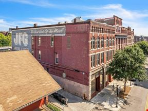 Mixed-Use Condo in the Jacksonian