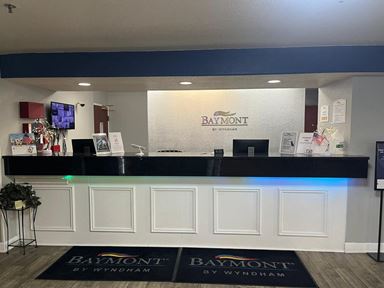 AUCTION: Baymont by Wyndham | 52 Rooms | Toledo Airport | Swanton OH