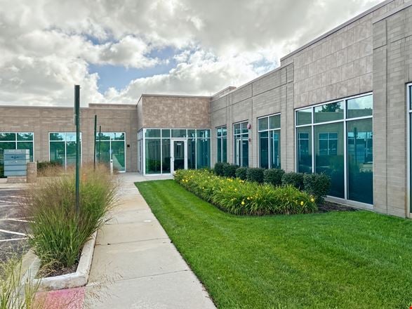 Regus - Hoffman Estates - Prairie Stone Pkwy