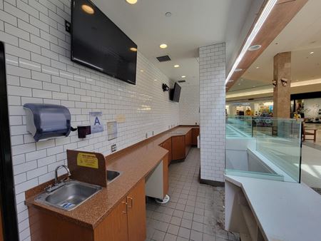 312      Space Photo Gallery 5