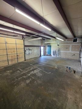 1805 Industrial Park Drive