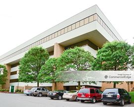 Foster Plaza 5