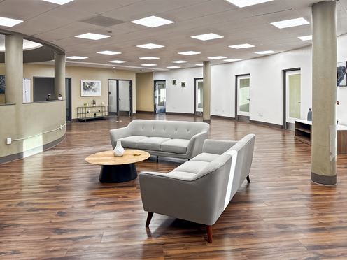 Regus - Richmond - Blume Dr