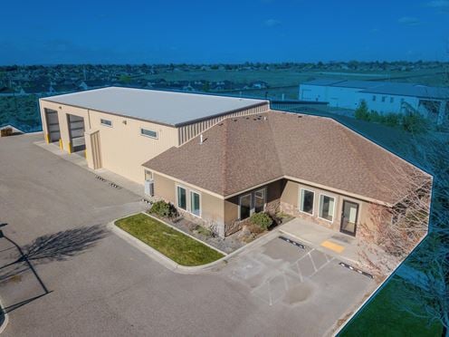 4,500 SF Office/Warehouse Space for Lease
