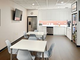HQ - One Northbrook Place