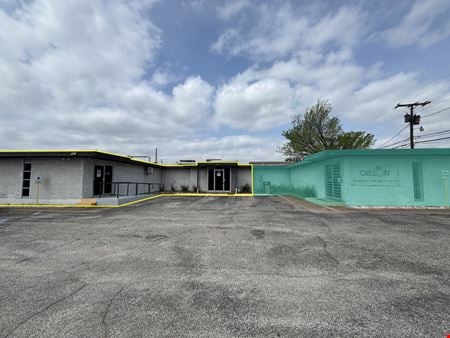 Retail space for Rent at 811 North O'Connor Road in Irving