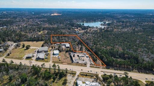 13279 HWY-105 W