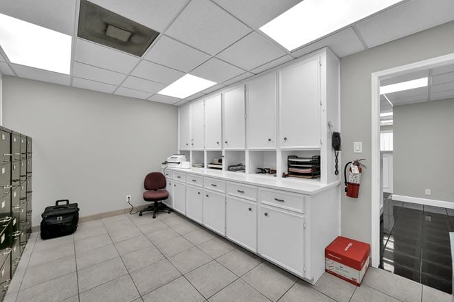 307 N. San Jacinto St. | Downtown Conroe Executive Office