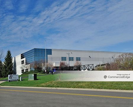 Commercial space for Rent at 405 Mondial Pkwy in Streetsboro
