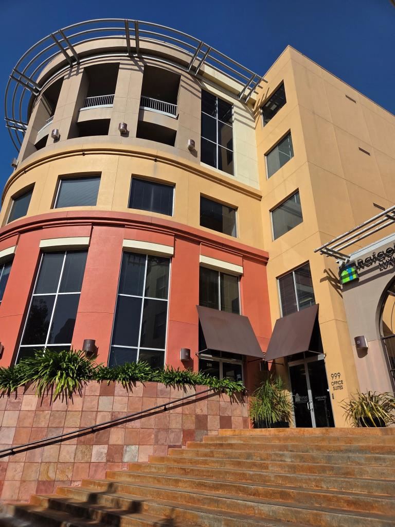 999 5th Avenue