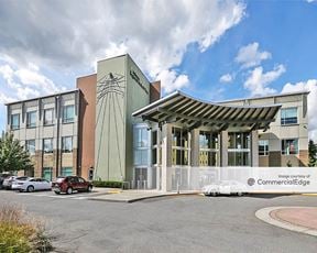 Auburn Regional Medical Plaza
