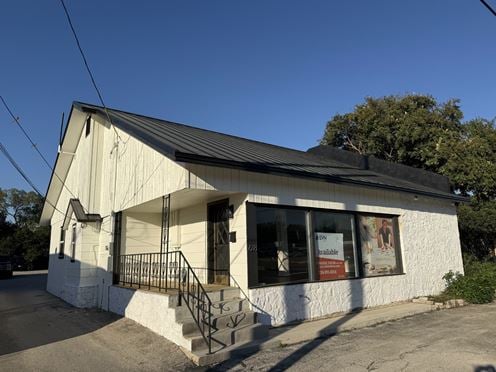 Office and/or Retail on Busy Thoroughfare
