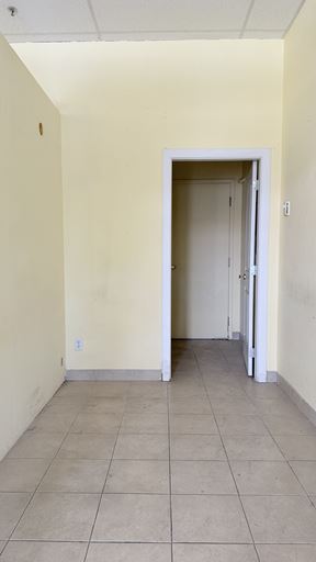 5308 Victoria Dr