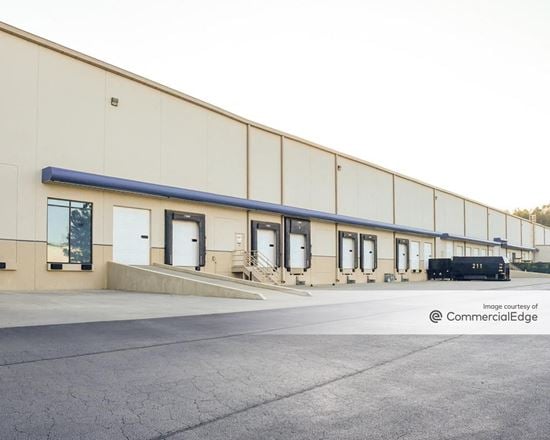 Suwanee Creek Distribution Center 300